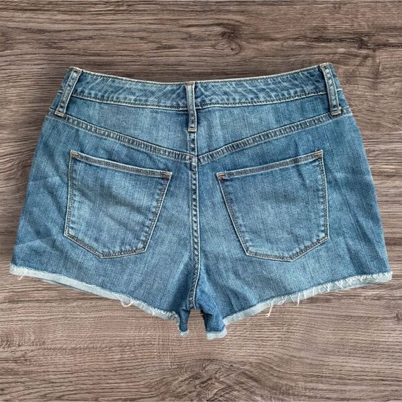 Universal Thread High Rise Shortie Womens Button-Fly Jean Shorts 4/27 Chic Denim - Picture 2 of 8